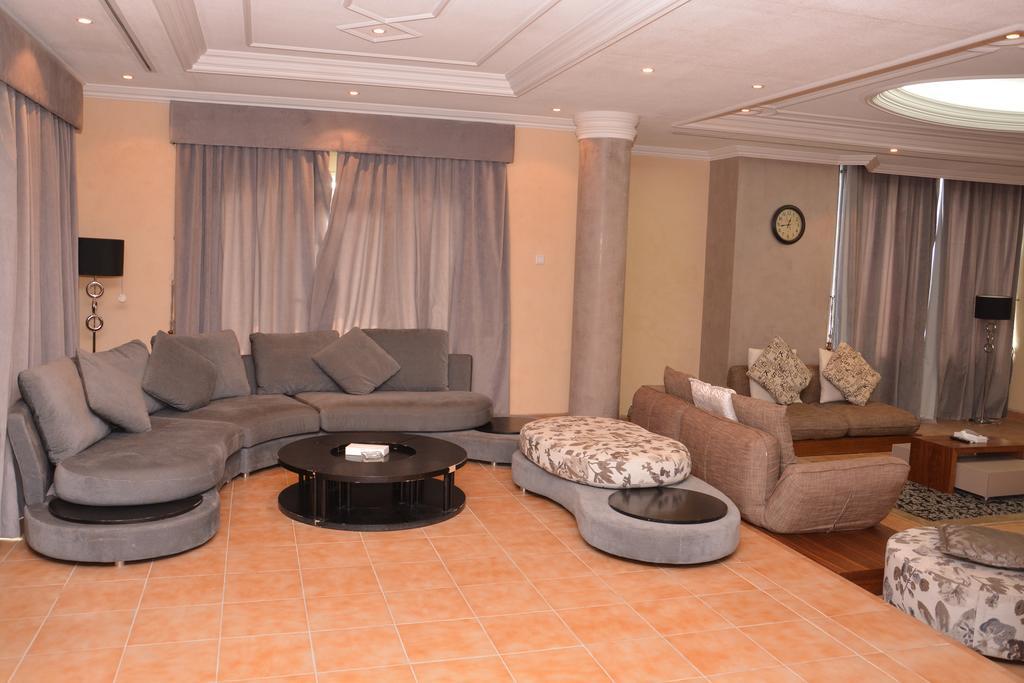 Janadriyah Suites 13 Nadinah Eksteriør billede